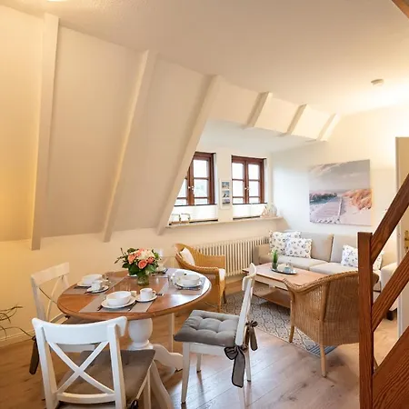 Haus Mittelstr Whg 3 Og Links Westerland